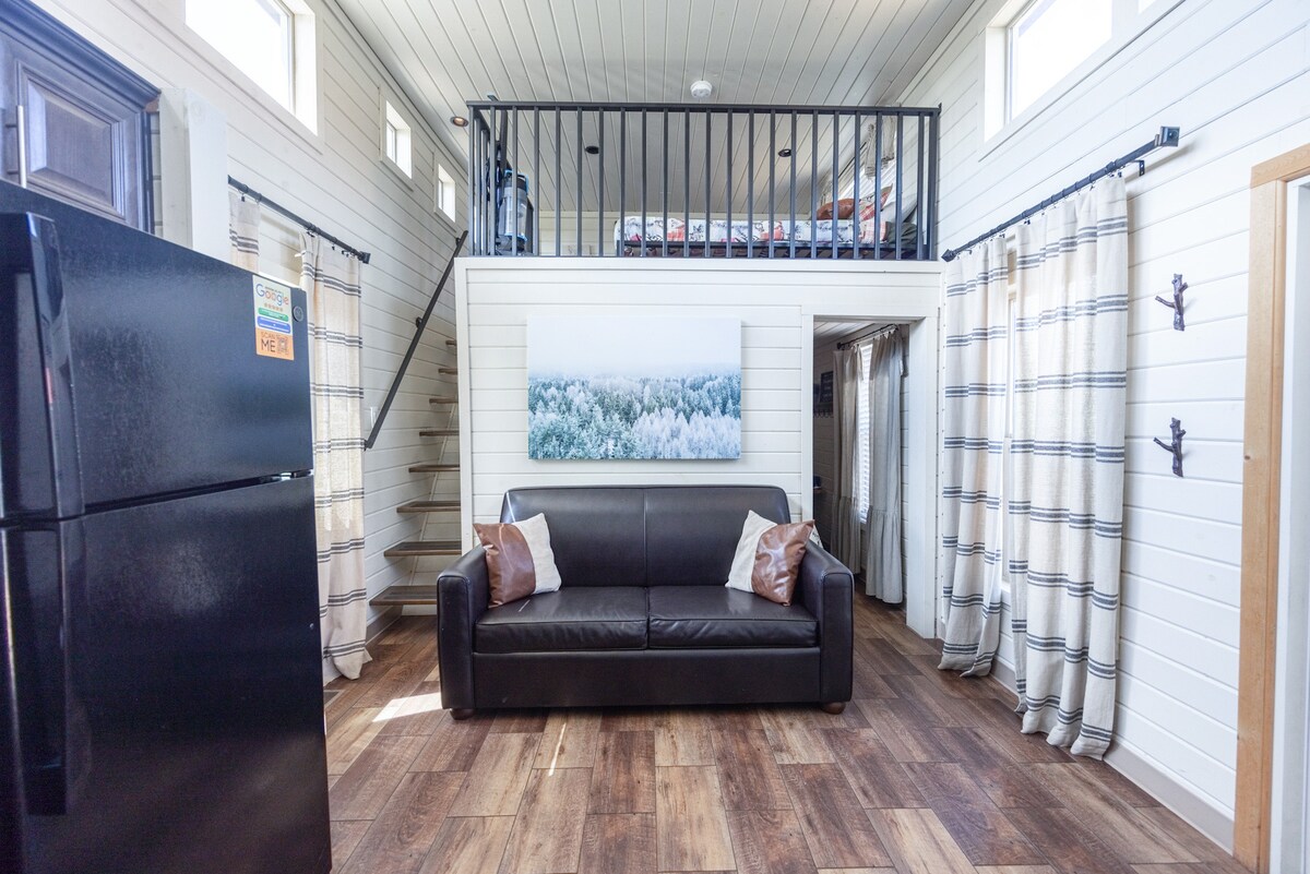Top performing Airbnb: Cozy Pine Cabin | Splash Pad + BBQ Grill in Heber Overgaard