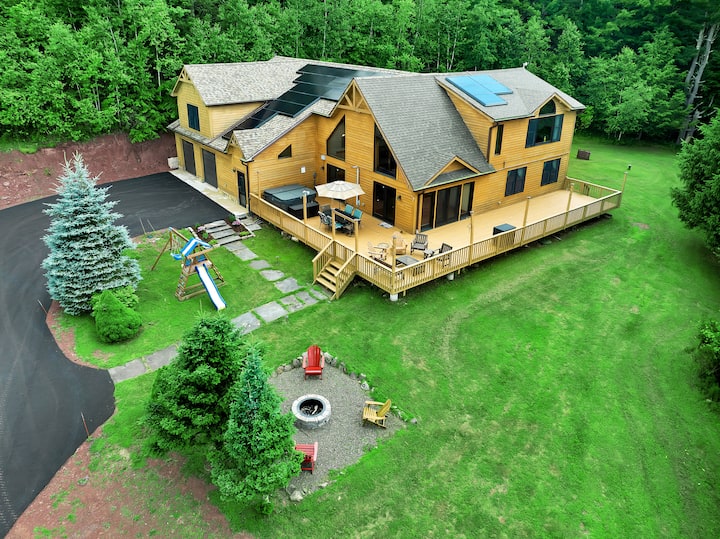 Mountain Views-game Room-hot Tub-5 Minutes To Town - Windham, NY