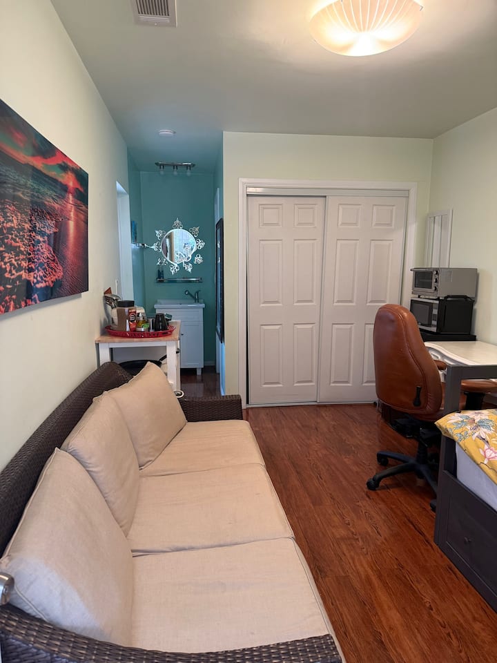 Guest House 1-bedroom  & 1 Bathroom Free Parking - Arcadia, CA