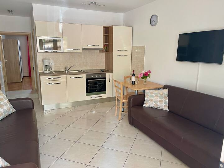 *Villa Mare*bright&modern Apt,wifi Private Parking - Krk