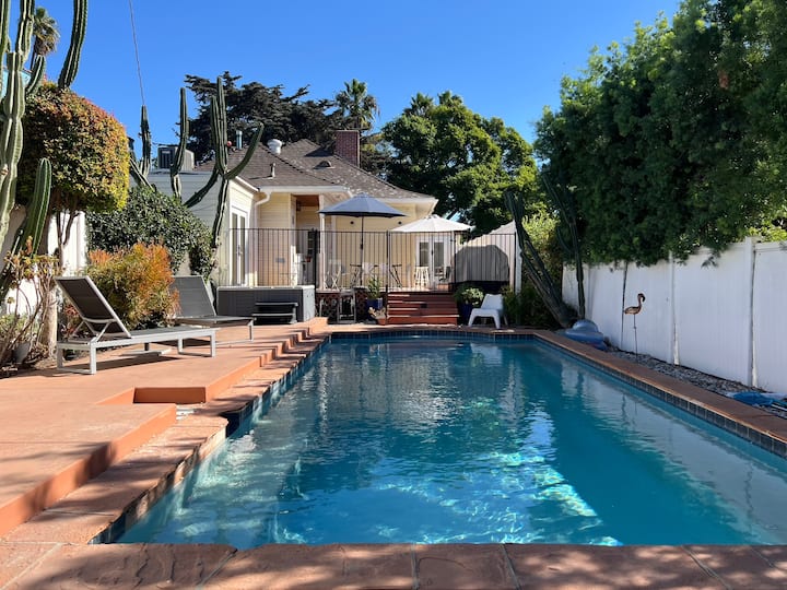 East Hollywood Oasis: Cheerful 3-br House W/pool - Los Angeles, CA