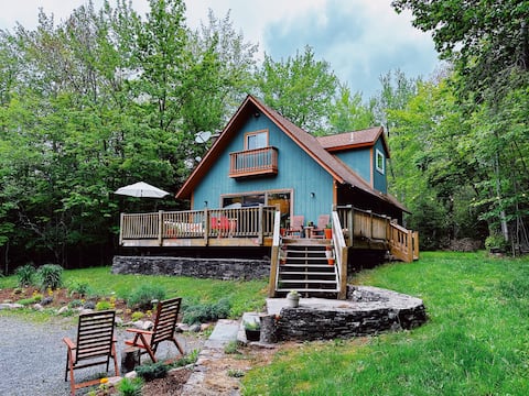 Trails End - Cozy Catskills Retreat w/ Hot Tub