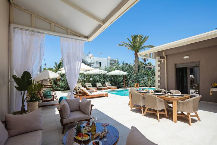Step Into a Lush Oasis of All Comforts by the Sea! gallery image 3