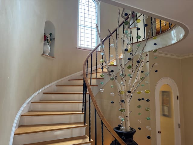 The Montana Mountain Villa gallery image 3
