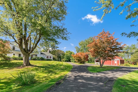 Brookview Farm Country Living