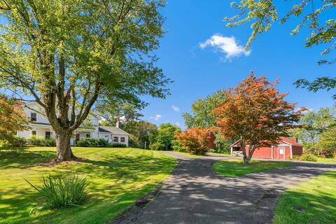 Brookview Farm Country Living