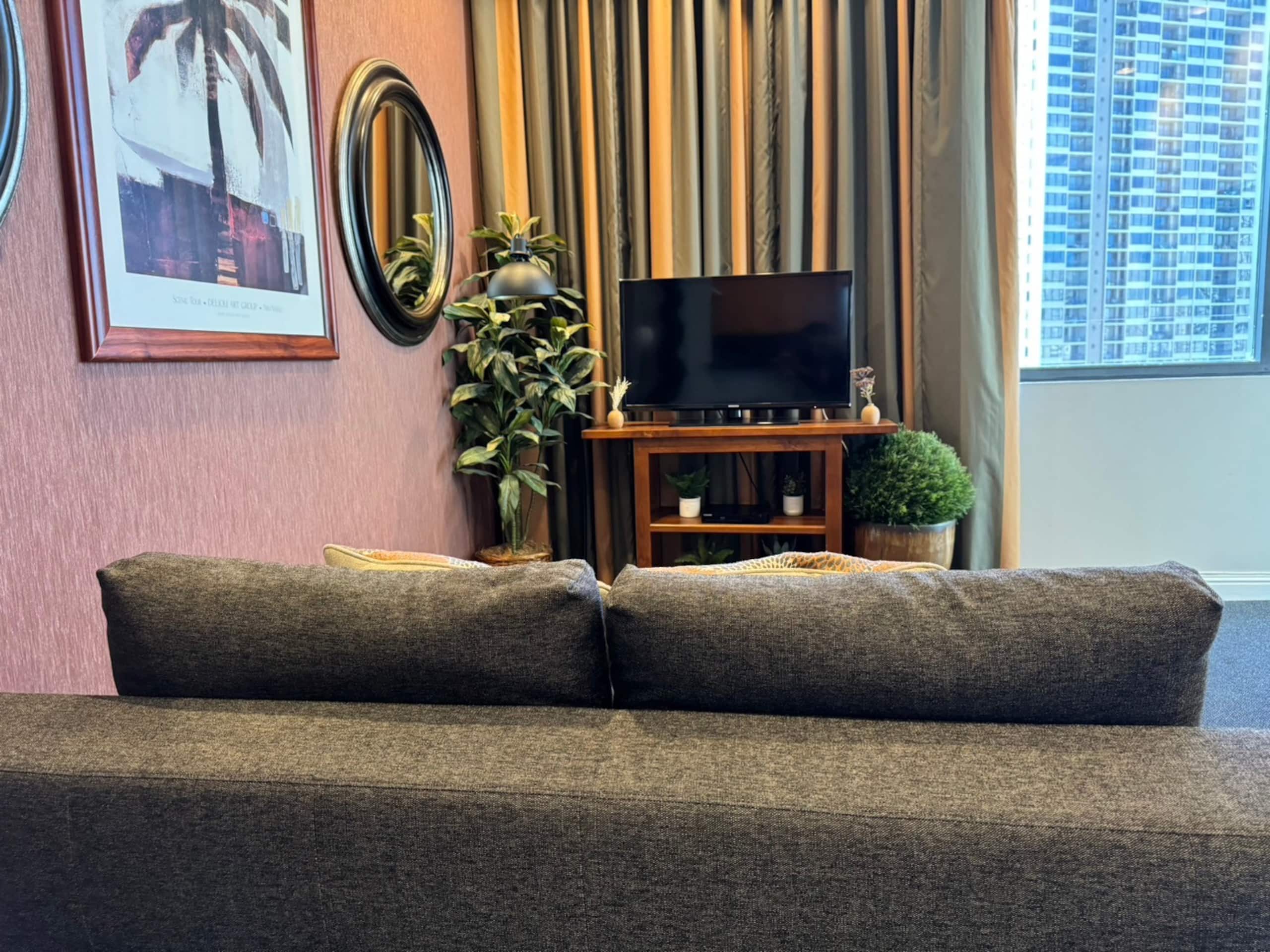 Condo in Honolulu · ★4.72 · 1 bedroom · 3 beds · 1 bath - Image 7