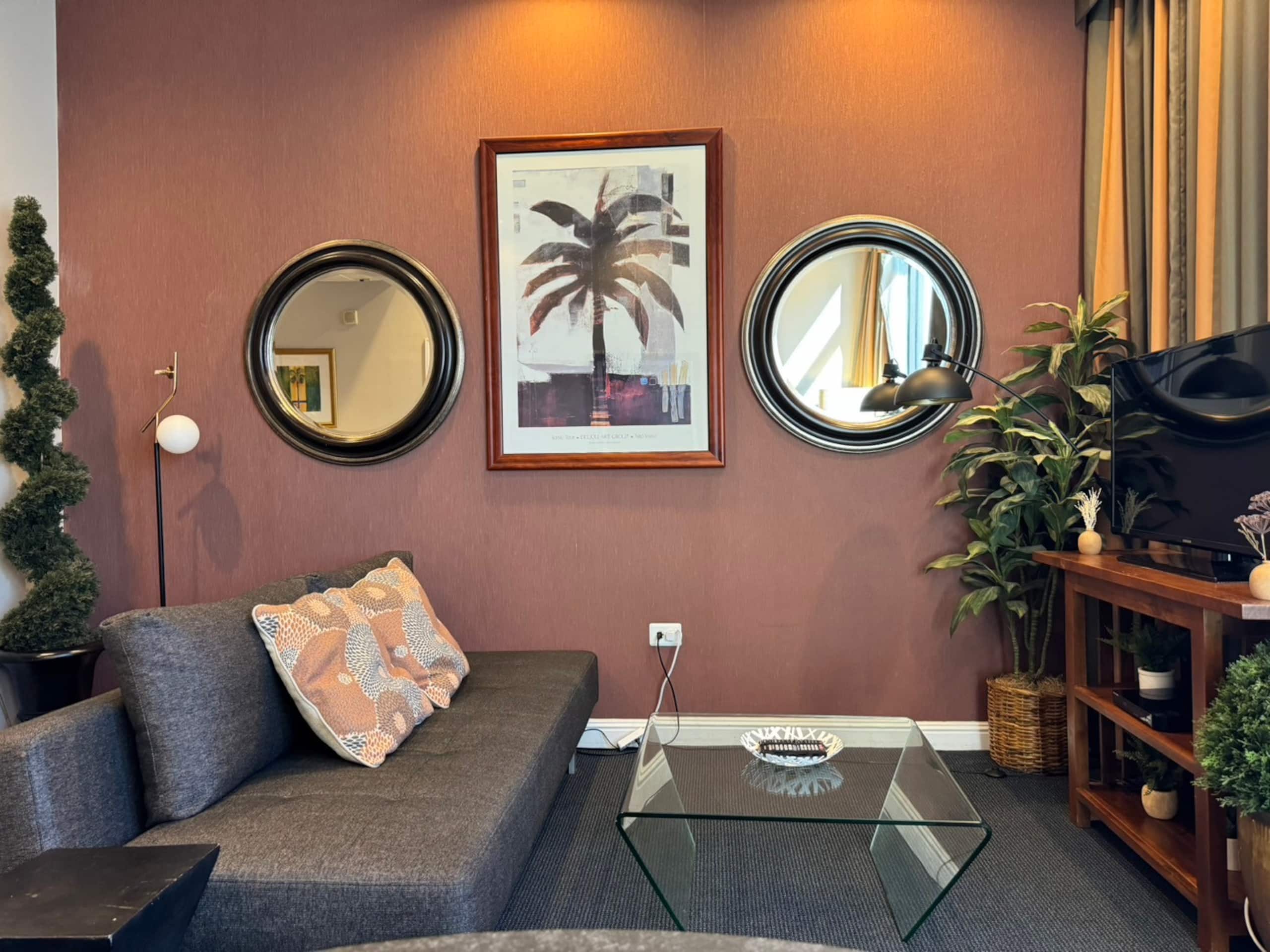 Condo in Honolulu · ★4.72 · 1 bedroom · 3 beds · 1 bath - Image 4