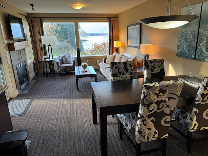 Estuary Escape - 2bdrm - Full Kitchen - Parksville