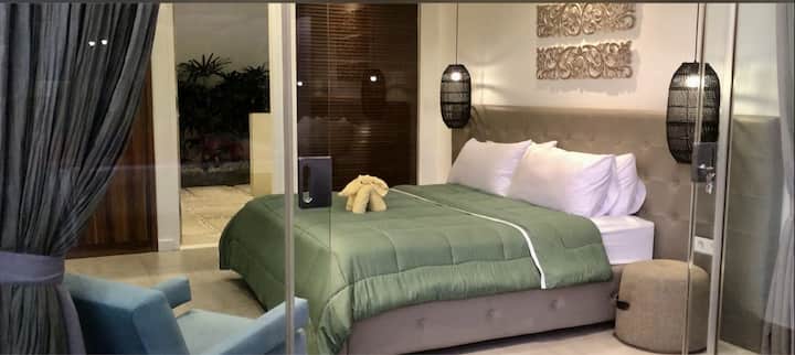 Spavaća soba 4 ima privatniju offset lokaciju za spavaće sobe 1-2-3 

