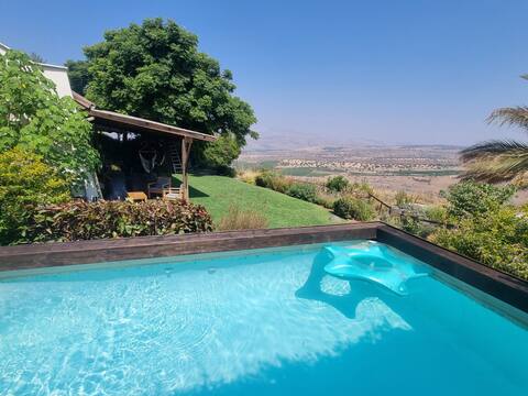 Villa in the Golan - between Hermon and the Sea of Galilee