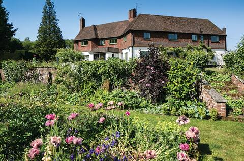 Spectacular country home with pool, tennis, yoga