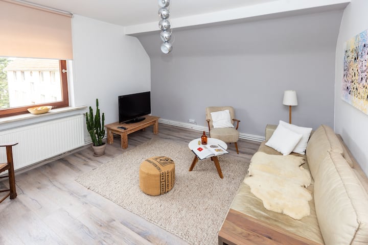 Ganze Unterkunft In Hannover Ahlem 90qm - Hanover