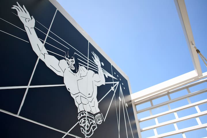 ROMA Luxe 2BR/2BA Apt for Live/Work, 6 pax