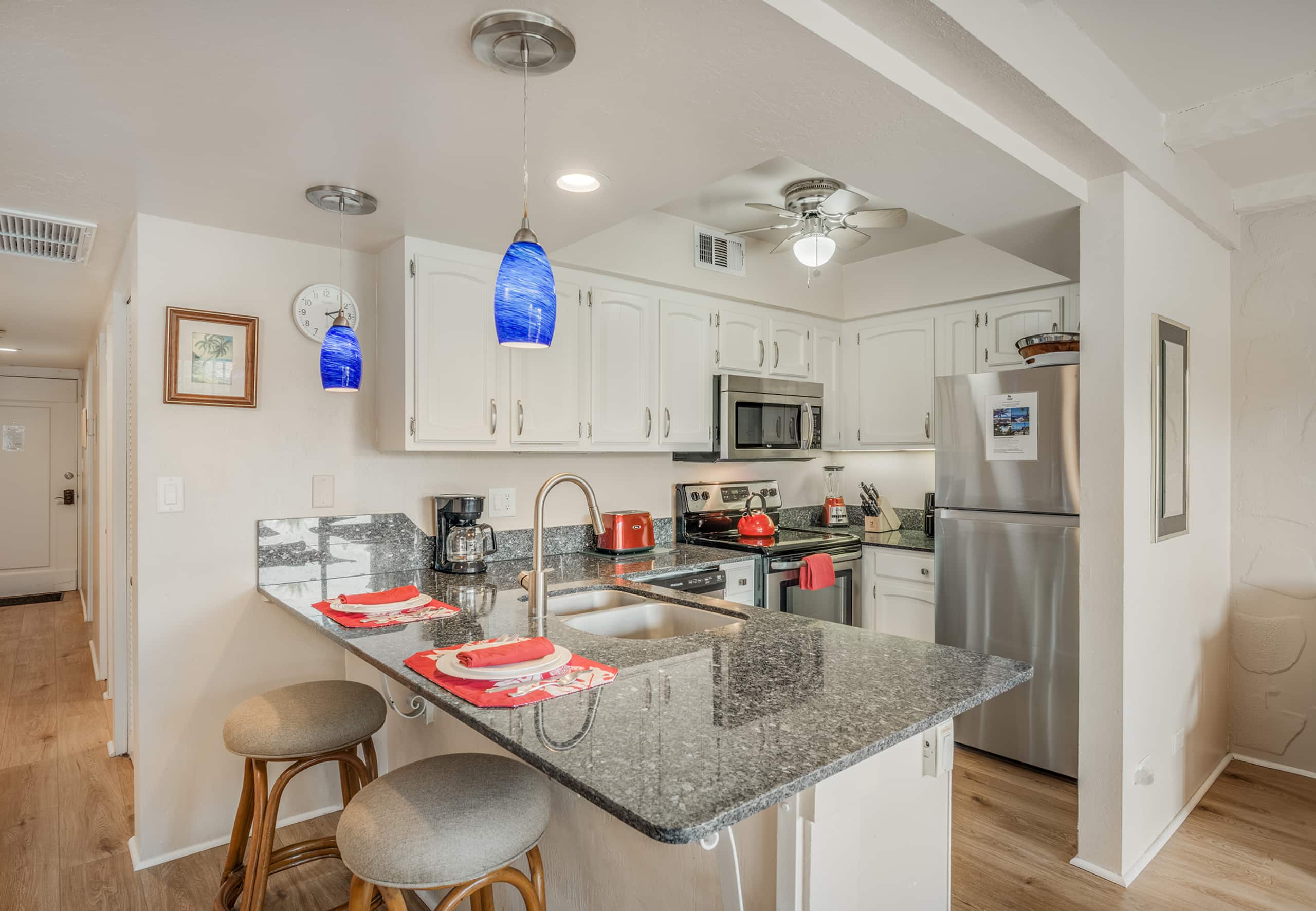 Condo in Kailua-Kona · ★4.0 · 1 bedroom · 2 beds · 1 bath - Image 12
