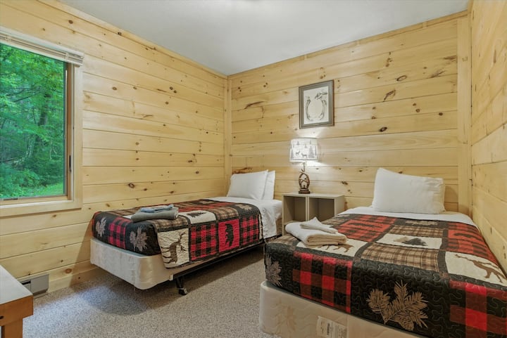 spálňa 2: 1. poschodie 2 samostatné lôžka 