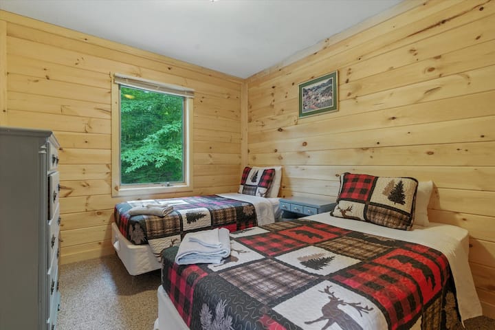 Spálňa 4: 2. poschodie, 2 samostatné lôžka 