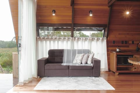 Successful Airbnb property: Chalet with heated spa and fireplace in Bom Retiro