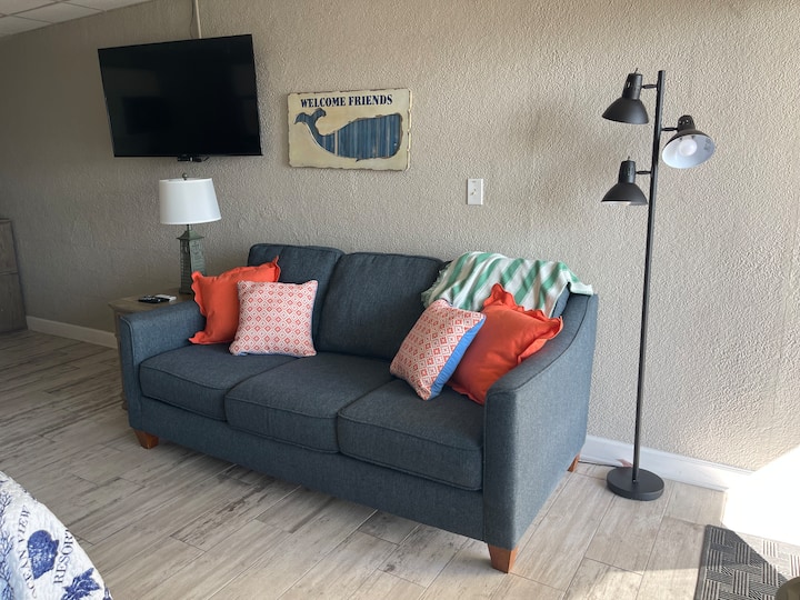 The Shanty Shack Beachfront Studio - Laguna Beach, FL