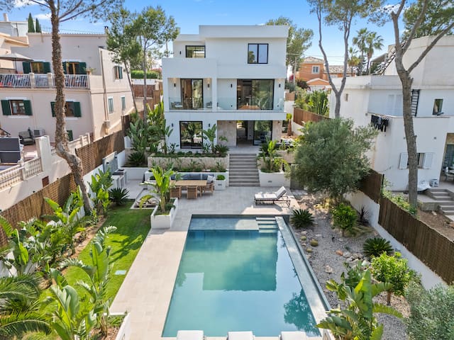 Luxurious mediterranean villa in el toro