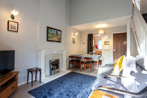 Successful Airbnb property: Spacious House in Sheffield - Great Location! in Burngreave