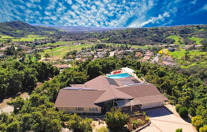 Hilltop Villa, Pool Oasis, Pickleball, Avo Grove - Fallbrook, CA
