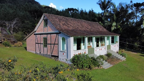 Top Airbnb: Recanto Kuglin, Casa Enxaimel next to nature in Pomerode
