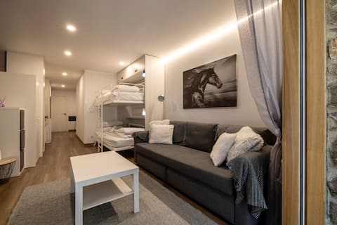 Comfortable Practice Studio ~ Centrico ~ WiFi