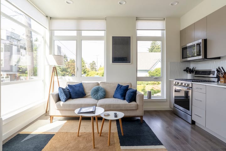 Luxury Rooftop Getaway | Mountain Views | Ac - Shoreline, WA