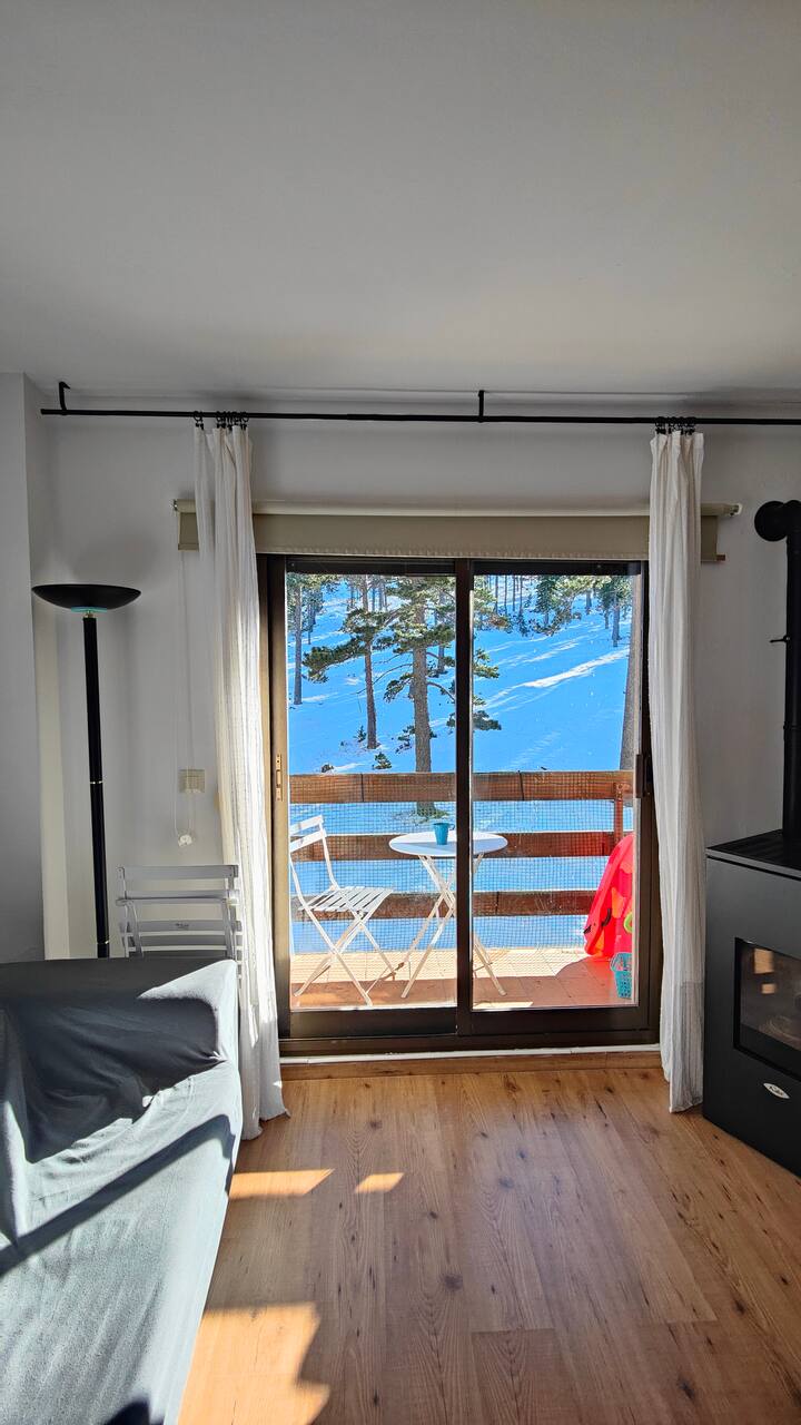 Cozy Apartment Next To Ski Resort - Gósol