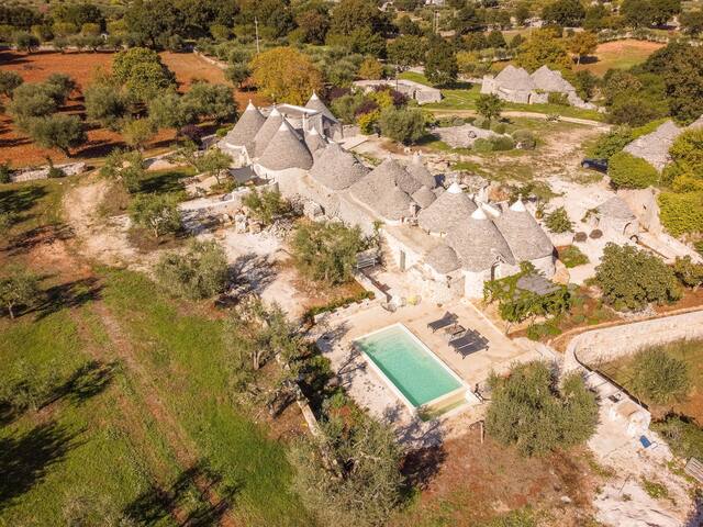 Trullo Fortuna Pool a Sfioro gallery image 3