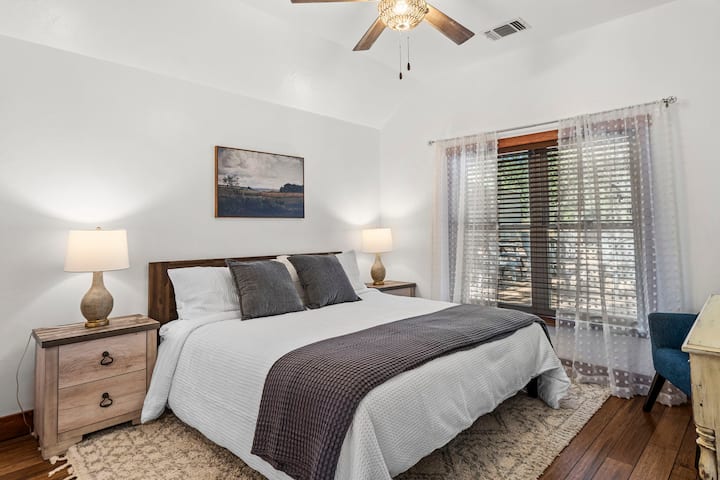 La habitación 3 comparte un baño completo con la habitación 2