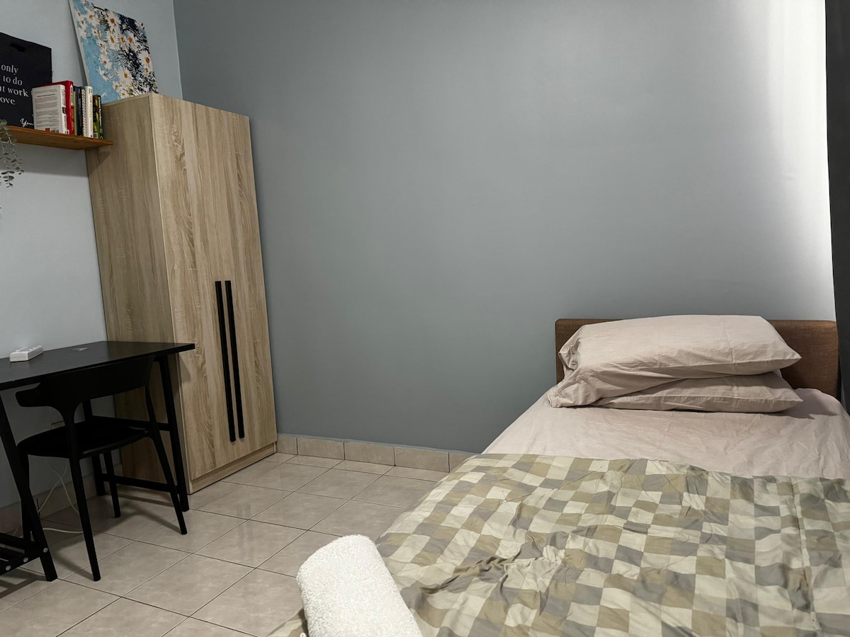 საძინებელი 1