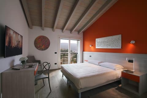 deluxe double room in caffè maya residence