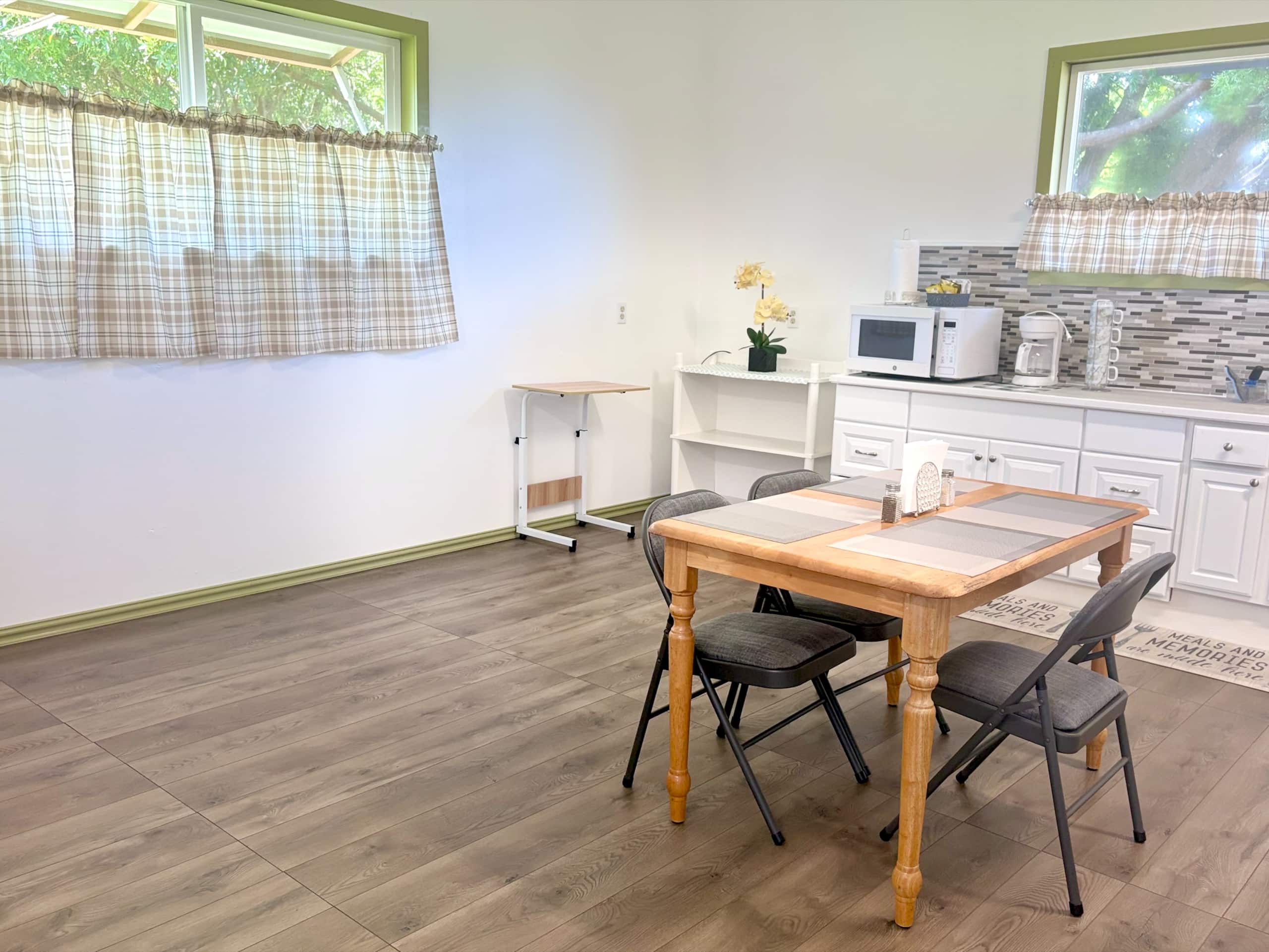 Guesthouse in Naalehu · ★4.46 · 2 bedrooms · 2 beds · 1 private bath - Image 30
