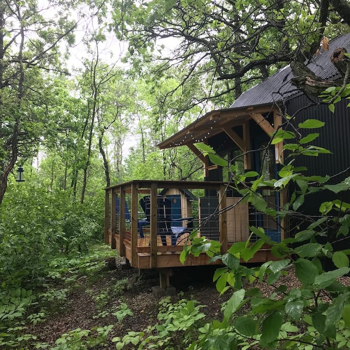 Jay Hut - Manitoba