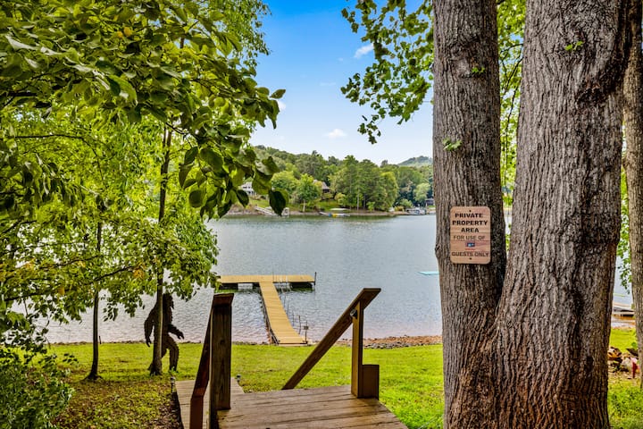 Beautiful Tiny Home Perched On A Lake Front Lot. - Chatuge Lake