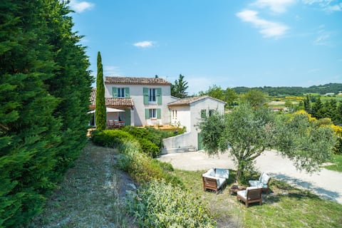 Large family villa with swimming pool!