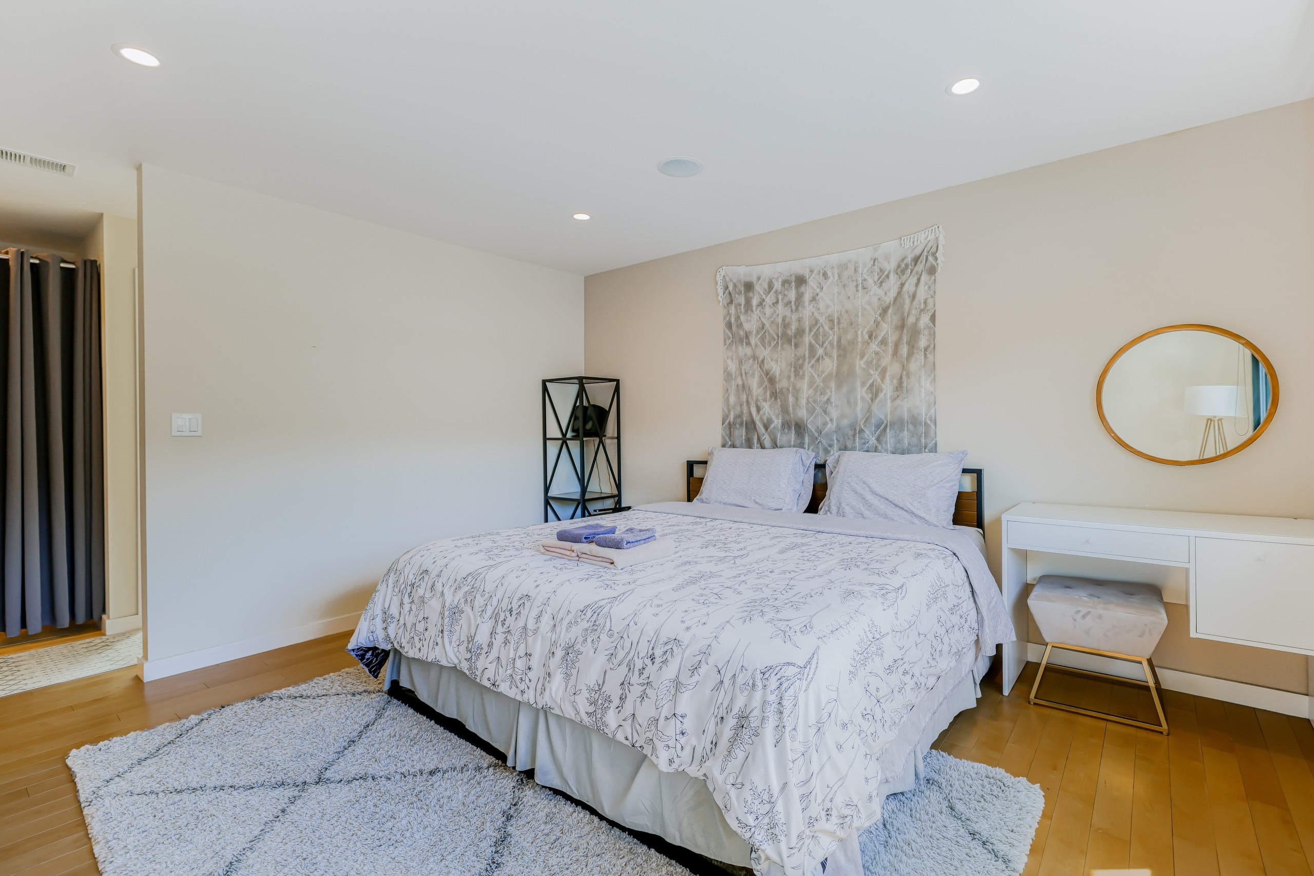 Home in San Francisco · ★4.84 · 3 bedrooms · 3 beds · 2 baths - Image 41