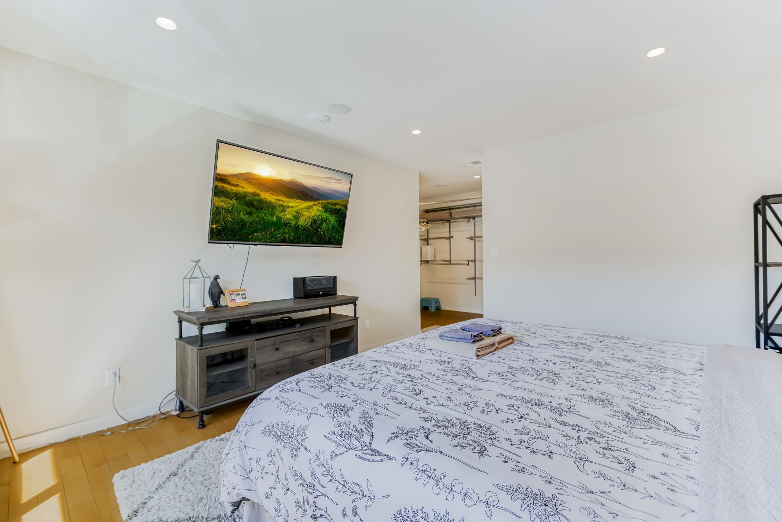 Home in San Francisco · ★4.84 · 3 bedrooms · 3 beds · 2 baths - Image 44