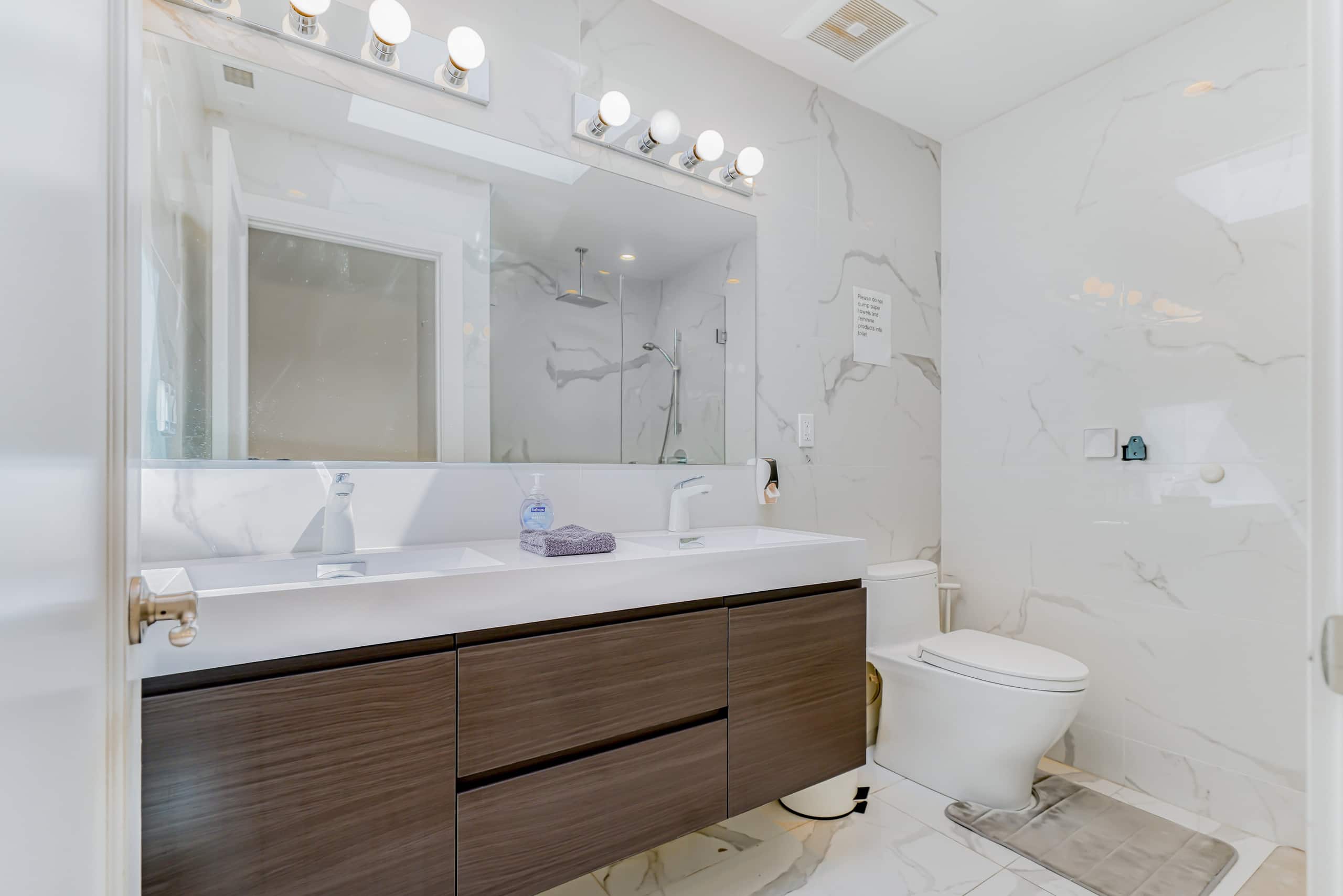 Home in San Francisco · ★4.84 · 3 bedrooms · 3 beds · 2 baths - Image 56