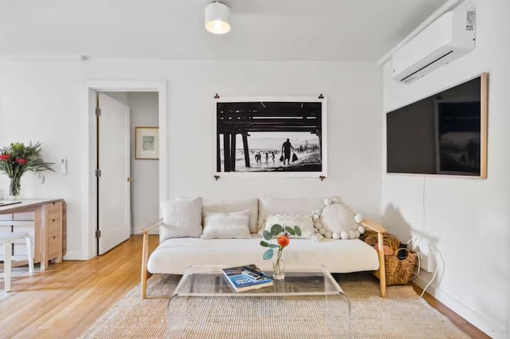 Venice Flower Cottage: Ideal Wfh + Dry Sauna - Venice Beach, CA