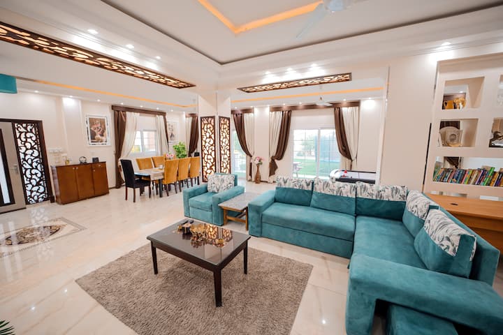 "Golden Oasis" Luxurious Villa With Pool & Jacuzzi - Hurghada