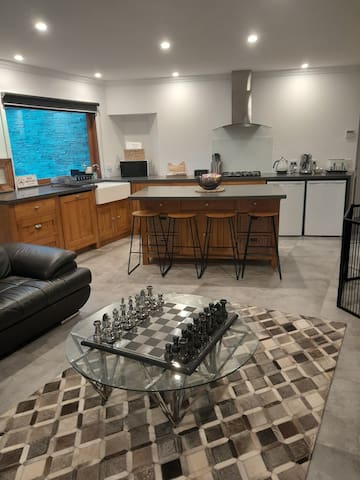 Melbourne Farm Stay, Signature Room