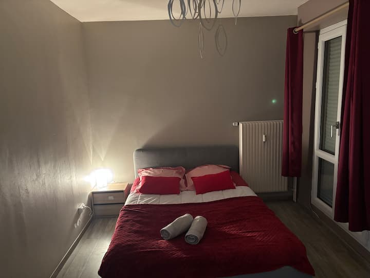 საძინებელი 1