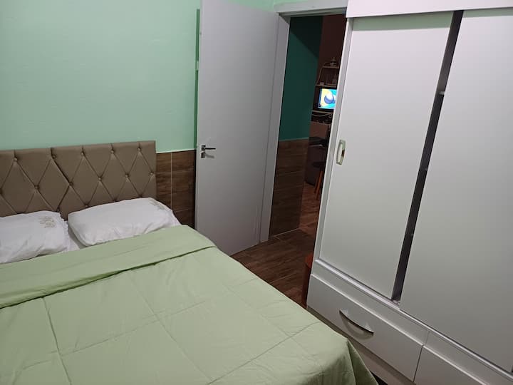 חדר שינה אחורי 2