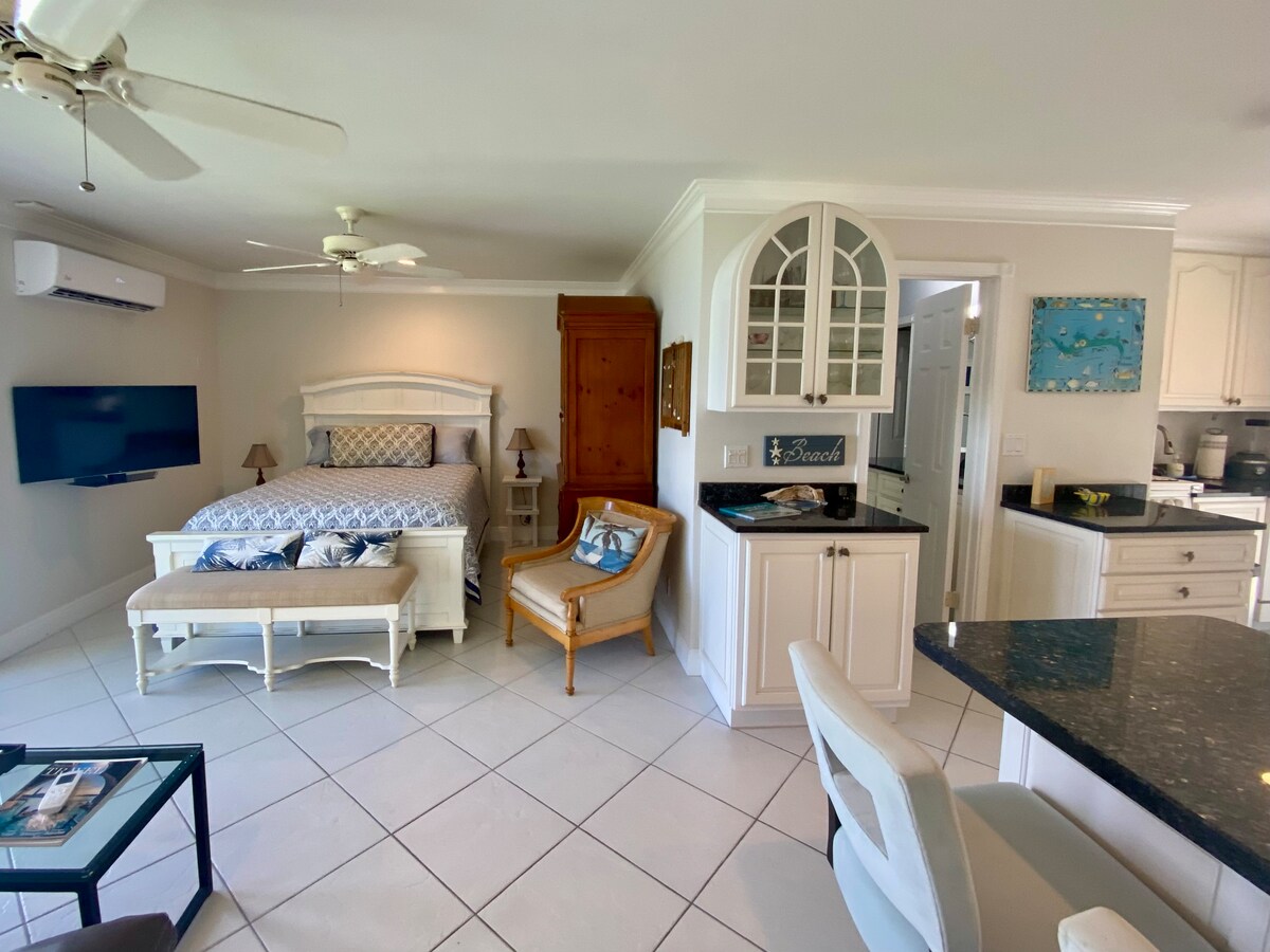 Sehemu ya pili ya kulala ikiwa inahitajika katika eneo kuu la kuishi (yaani, mahali ambapo jiko na eneo la kula liko).