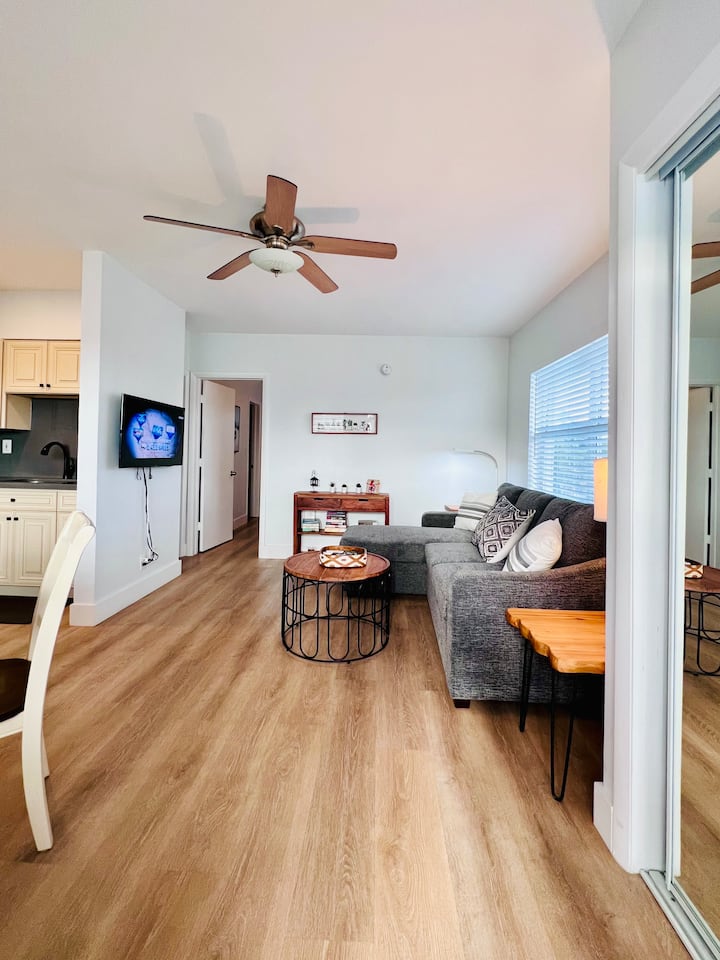 Deerfield Beach 1/1 Apartment - Boca Raton, FL