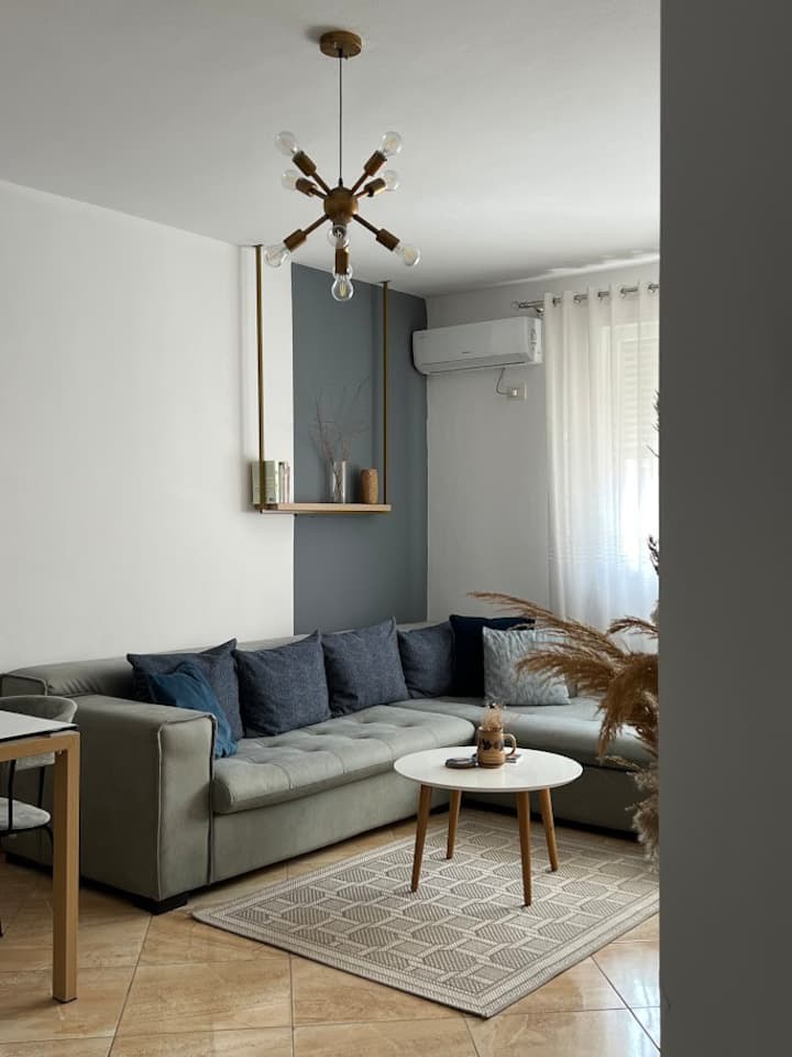 Marina's apartment-between the Beach and the City