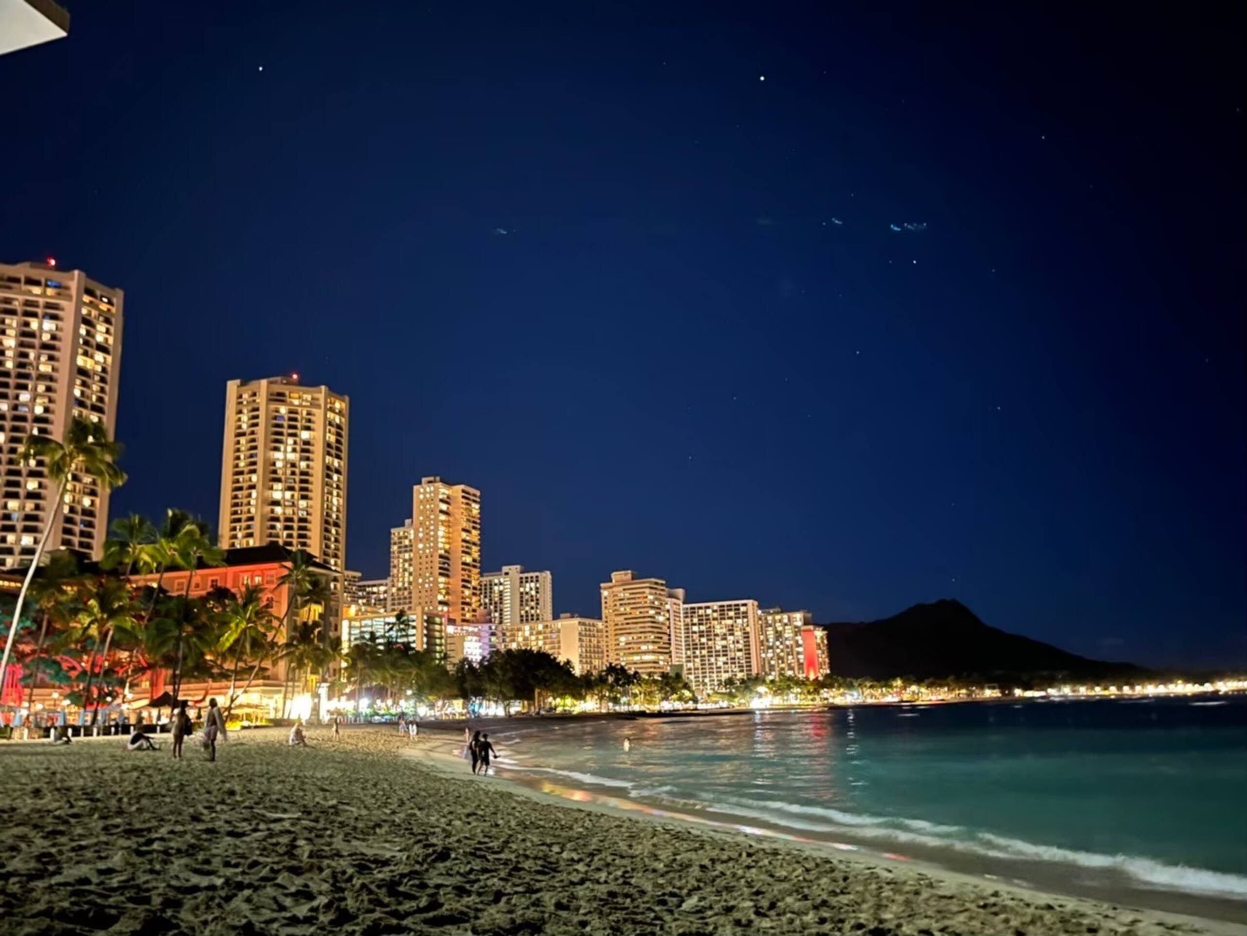 Condo in Honolulu · ★4.81 · 1 bedroom · 1 bed · 1 bath - Image 21